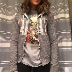 ZIPPER IS BOKEN But still lookin cute